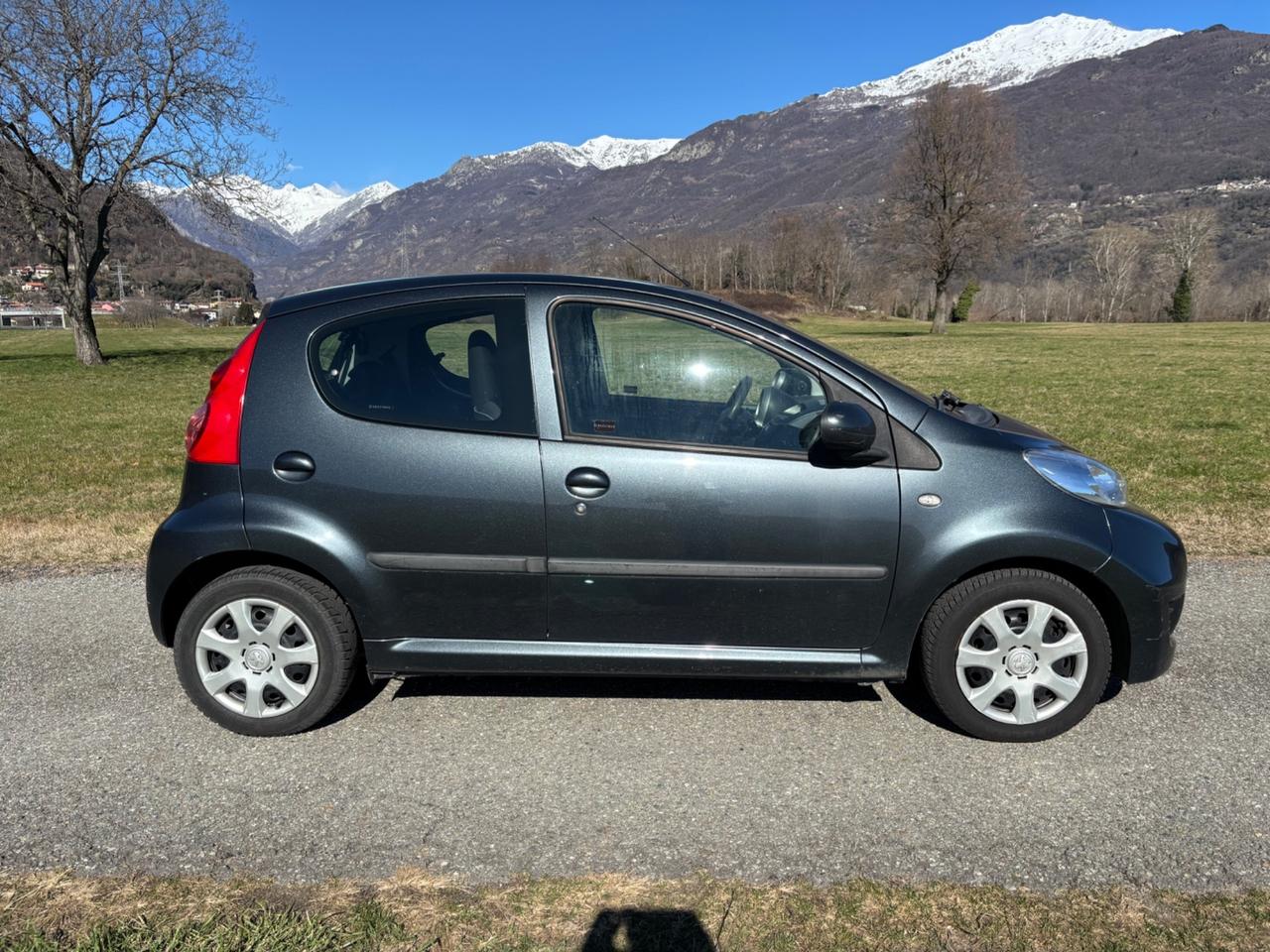 Peugeot 107 5 porte PERFETTA IN TUTTO!