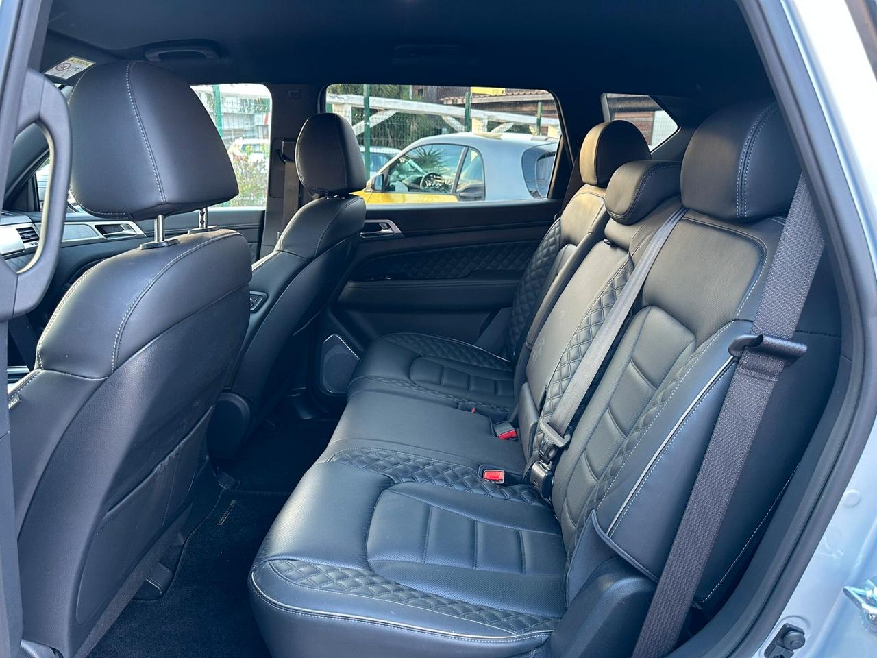 Ssangyong REXTON 2.2 4WD Dream 8 A/T