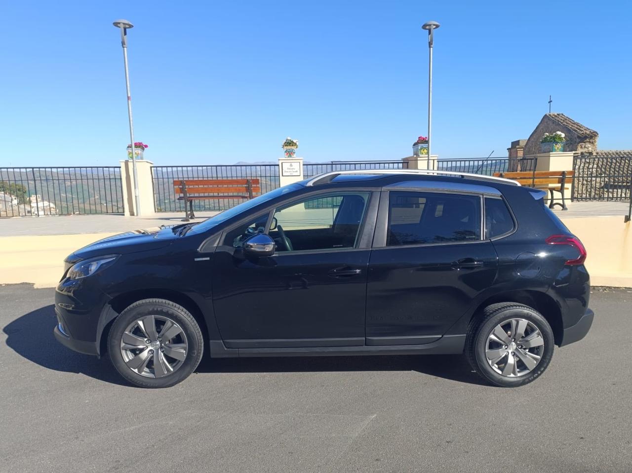 Peugeot 2008 BlueHDi 100 S&S Style