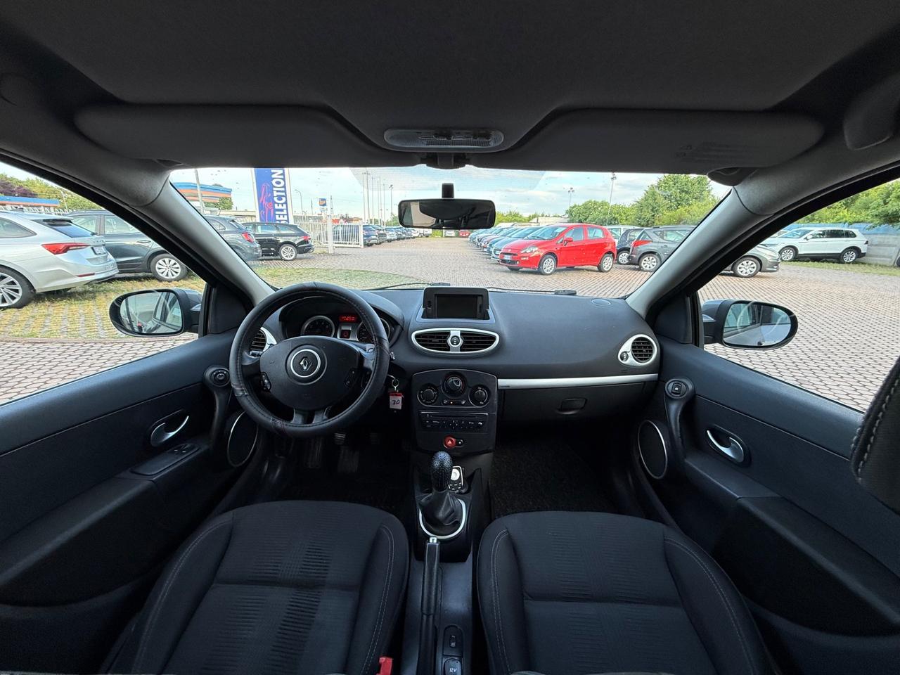 Renault Clio 1.2 16V 5 porte GPL Confort OK NEOPATENTATI