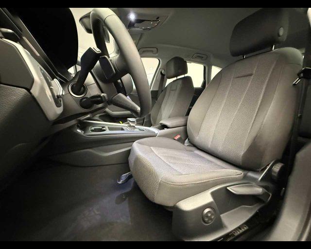 AUDI A4 Avant 30 TDI/136 CV S tronic Business Advanced