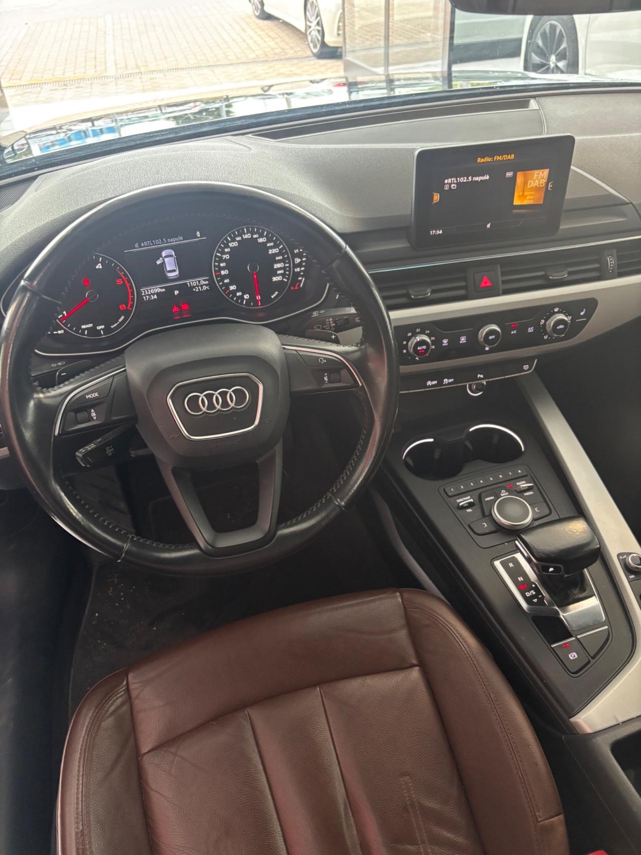 Audi A4 2.0 TDI 150 CV S tronic Business