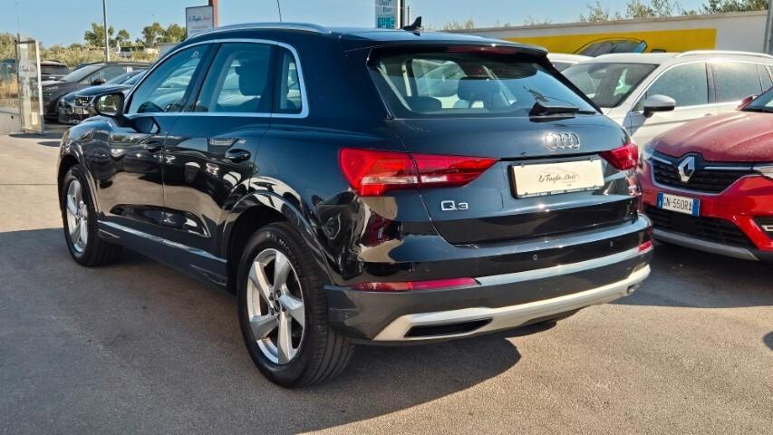 Audi Q3 35 TDI quattro S tronic Business - 2021