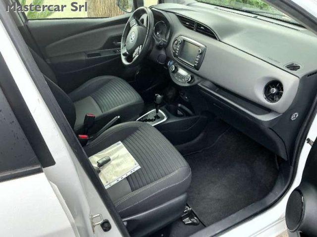 TOYOTA Yaris Yaris III 2017 5p 1.5h Business - FS788MF