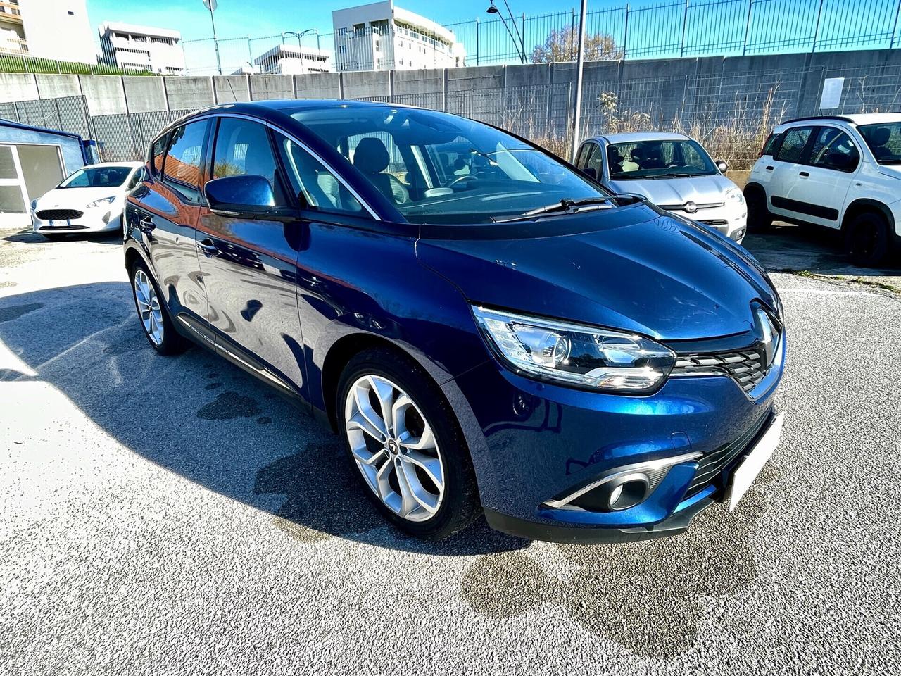 Renault Scenic dCi 110 CV 6m MOD. NUOVO