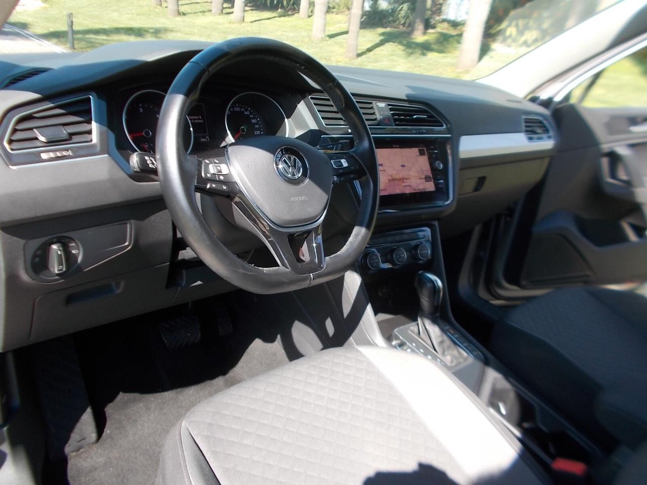 Volkswagen Tiguan 2.0 TDi DSG *FULL OPT* daVETRINA