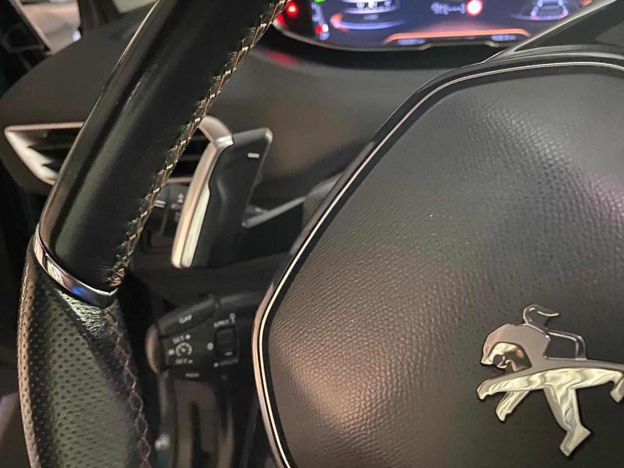 PEUGEOT 5008 BLUEHDI GT PACK 177CV - FULL LED, VIRTUAL COCKPIT, SETTE POSTI