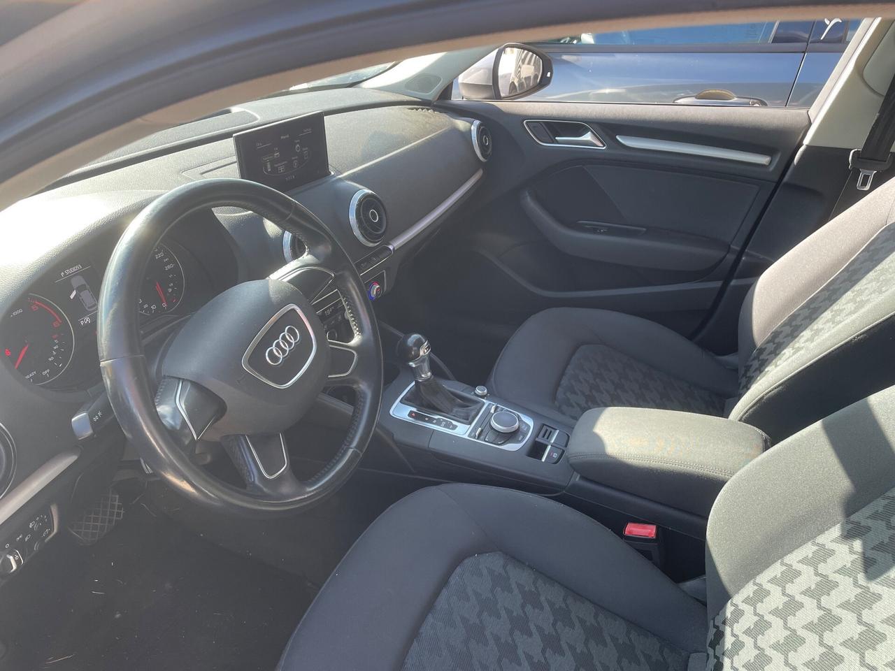 Audi A3 1.6 TDI clean diesel S tronic Ambition