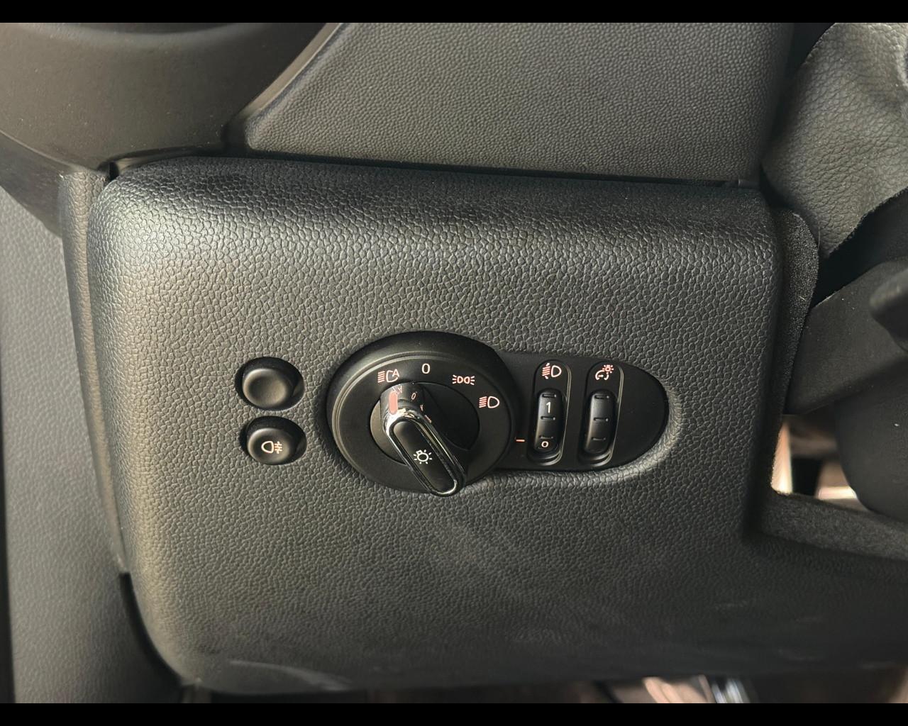 MINI Mini 5 porte (F55) - Mini 1.5 Cooper Resolute 5 porte