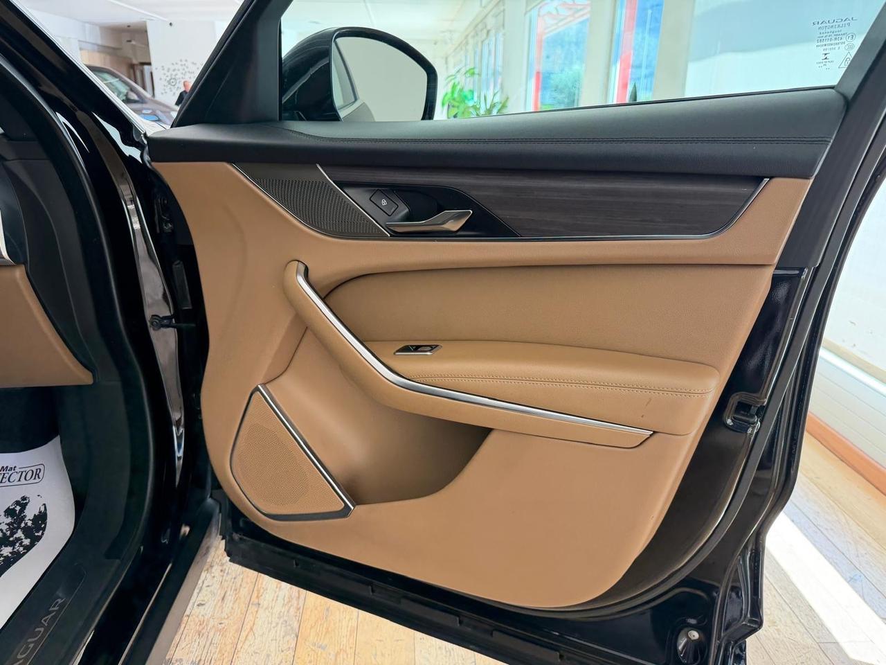 Jaguar F-Pace 2.0 D 204 CV AWD aut. R-Dynamic S