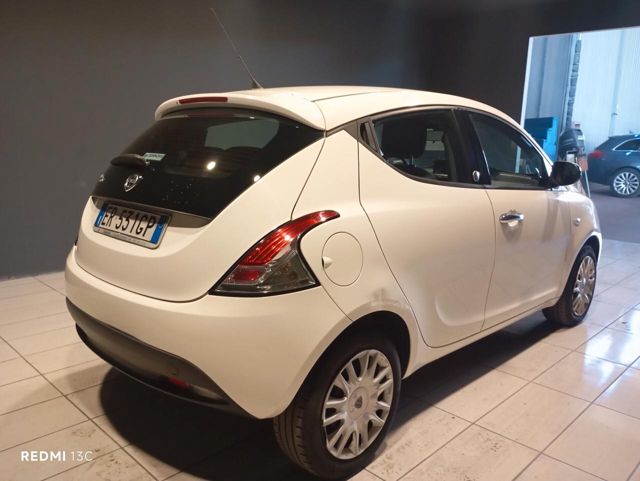 Lancia Ypsilon del 2013 BENZINA/ GPL FINO 2033