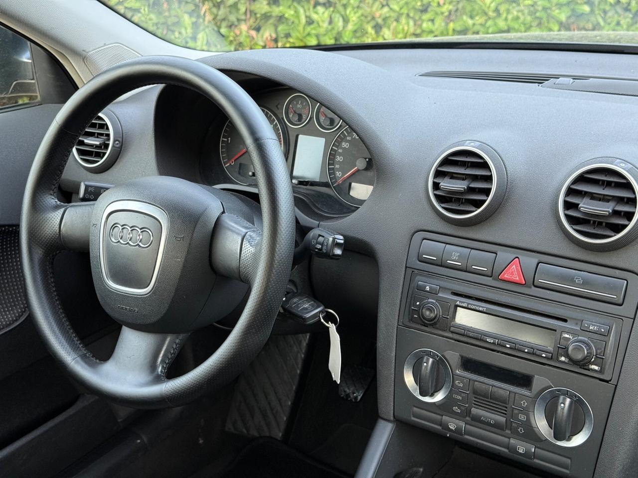 Audi A3 SPB 1.9 TDI 105CV Neopatentati