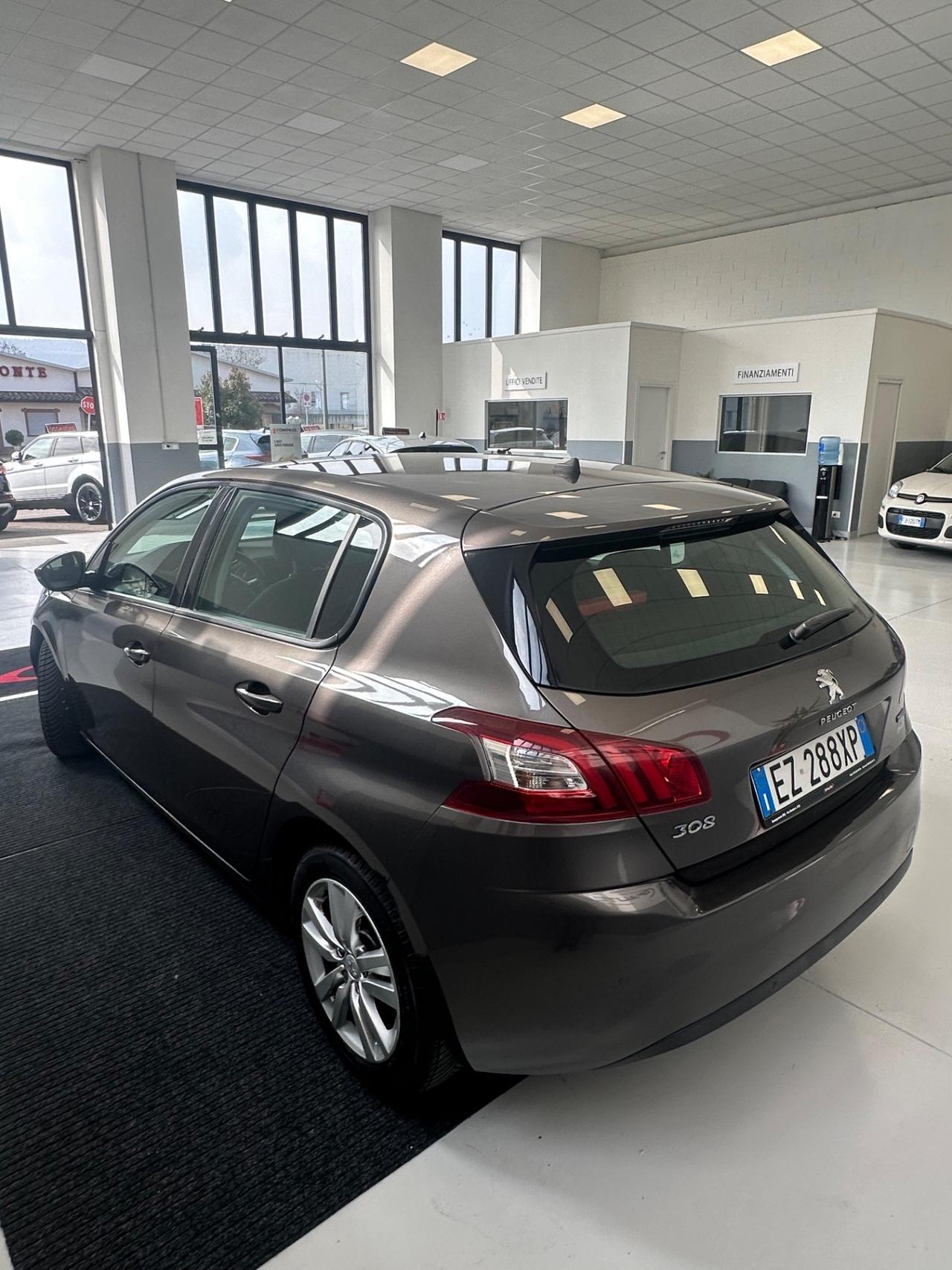 Peugeot 308 BlueHDi 120 S&S EAT6 Business