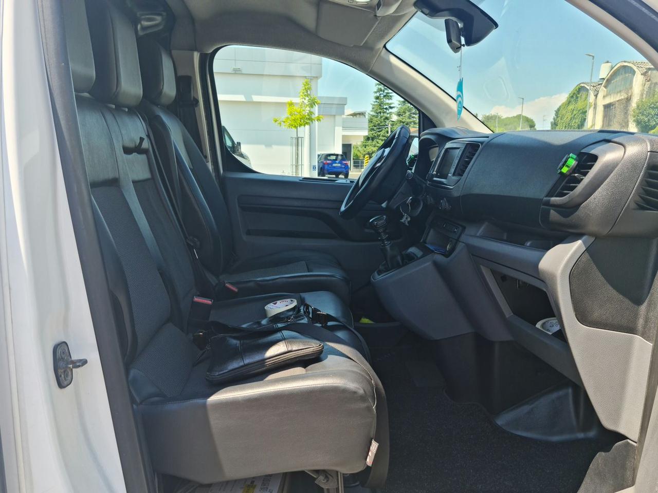 Peugeot Expert 75 KWH PRO #6077
