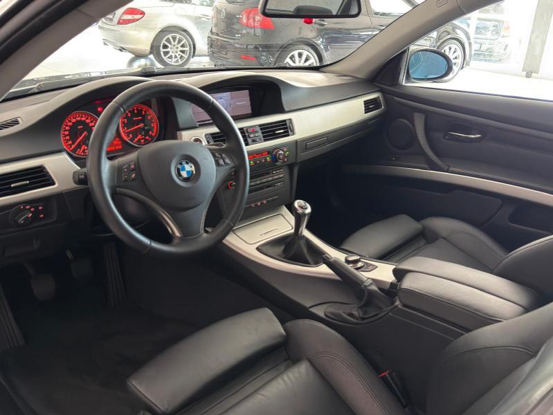 BMW 330 xi Coupe Attiva