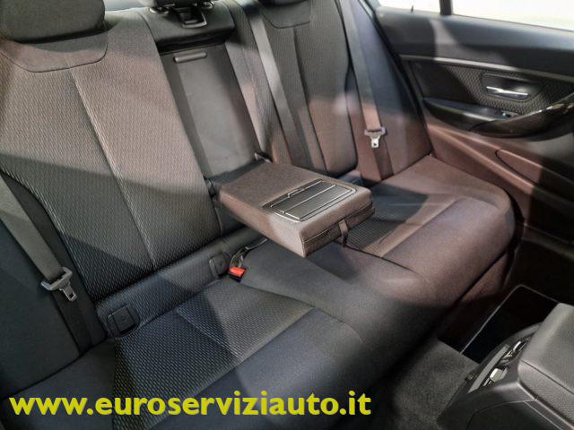 BMW 328 i Luxury