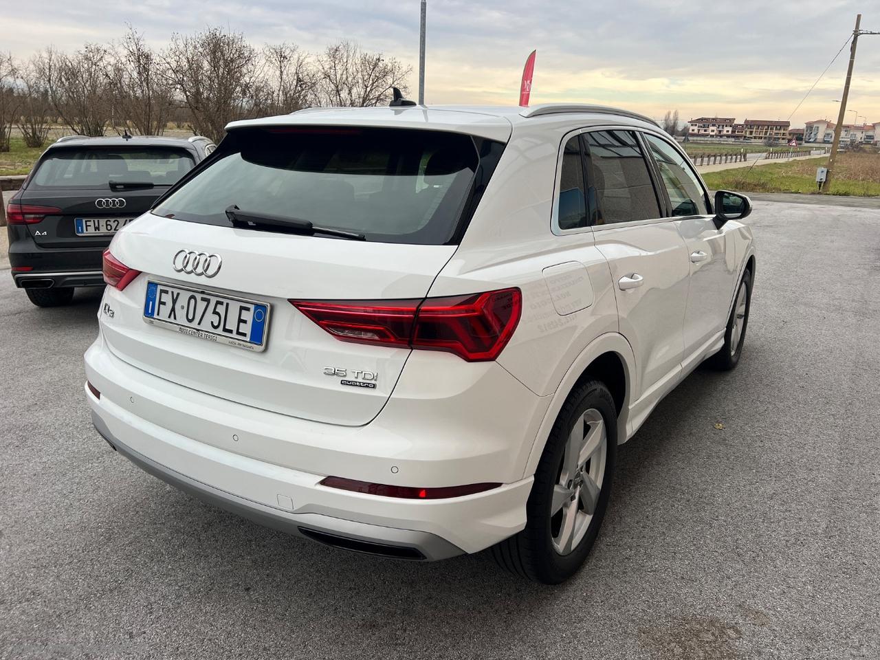 AUDI Q3 35 TDI quattro Business Advanced CERCHI 18 STUPENDA