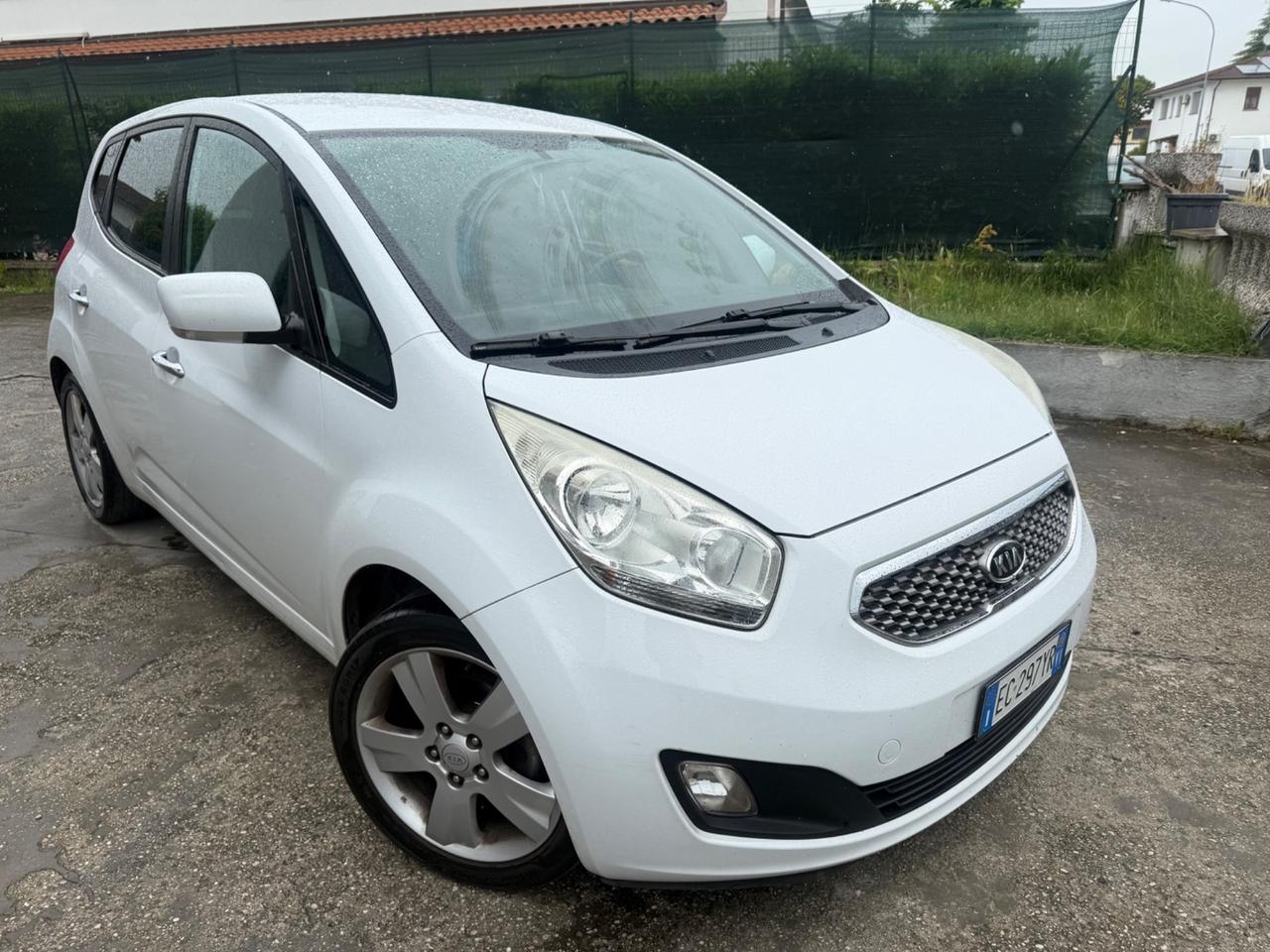 Kia Venga 1.6 CRDi DIESEL FULL OPT POCHI KM NEOPATE