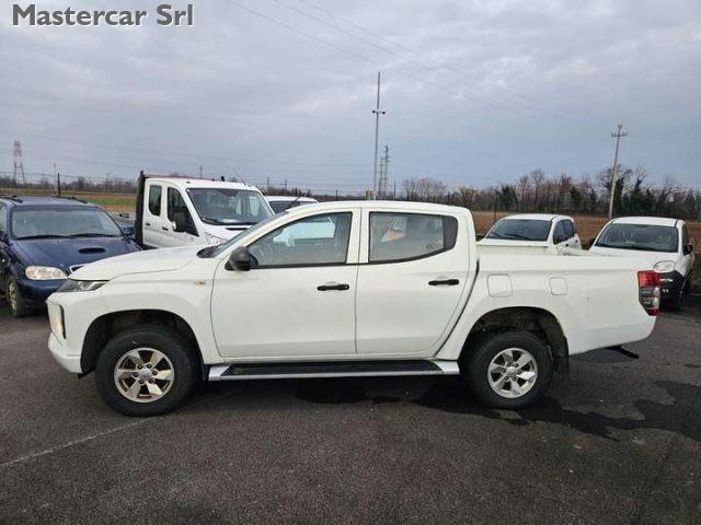 MITSUBISHI L200 L200 d.cab 2.3d Invite Connect 4wd 150cv - GF126CA