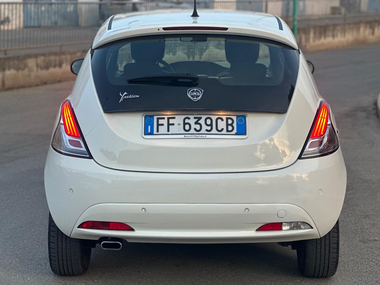 Lancia YPSILON 1.2 GPL 2016 - BELLA
