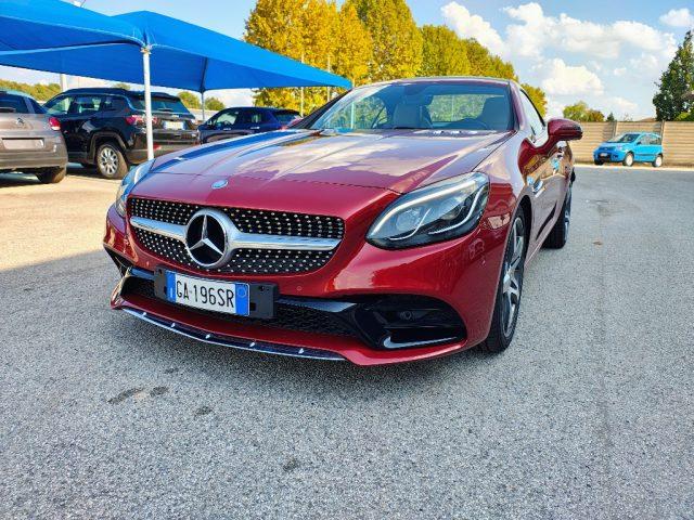 MERCEDES-BENZ SLC 300 Premium