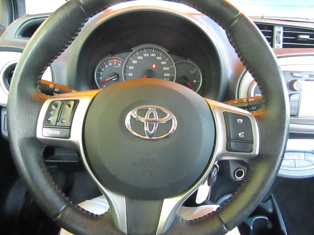 Toyota Yaris 1.3 5 p. Tagliandi ufficiali