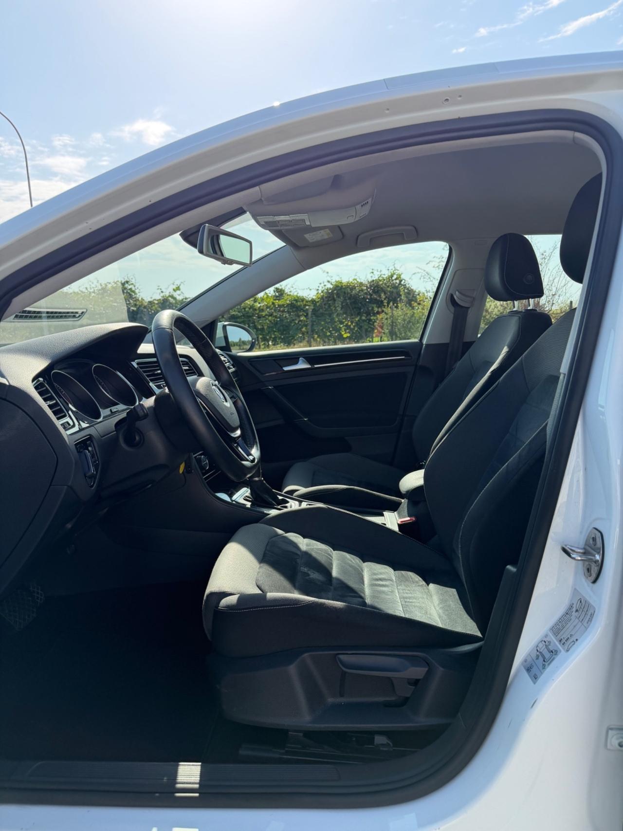 Volkswagen Golf Business 1.4 TGI DSG 5p. Highline BlueMotion