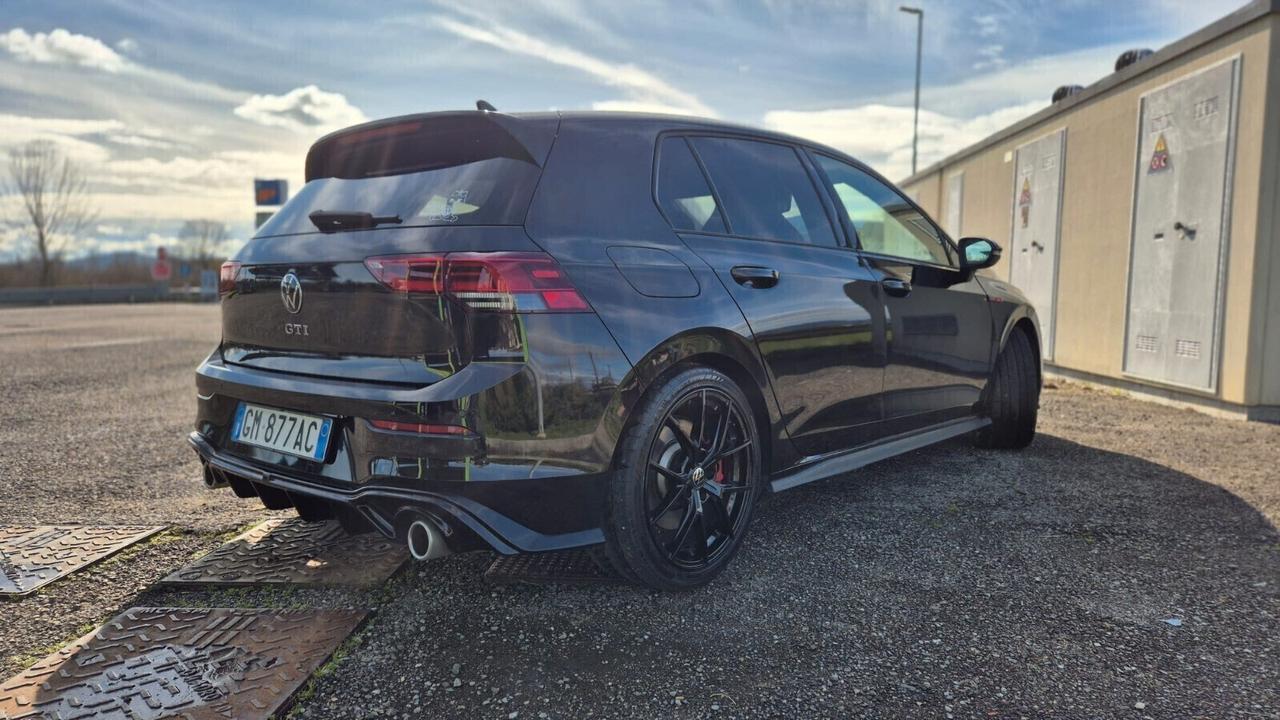 Volkswagen Golf GTI8 2.0 TSI