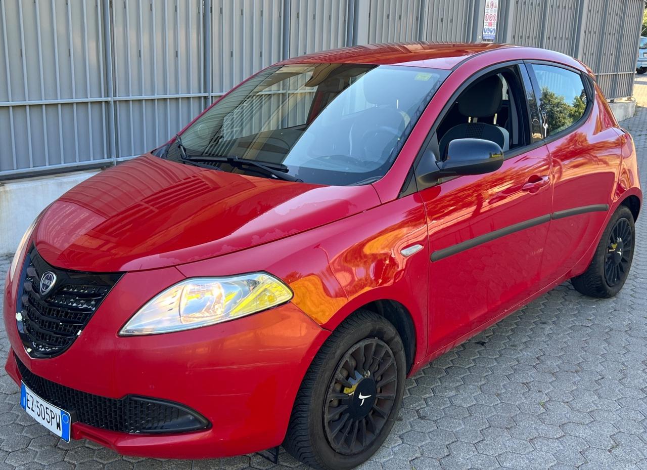 Lancia Ypsilon 1.2 69 CV euro6 unico proprietario