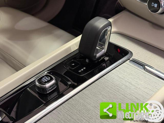 VOLVO V60 B4 (d) aut Ultimate Dark IVA ESP. GARANZIA 24