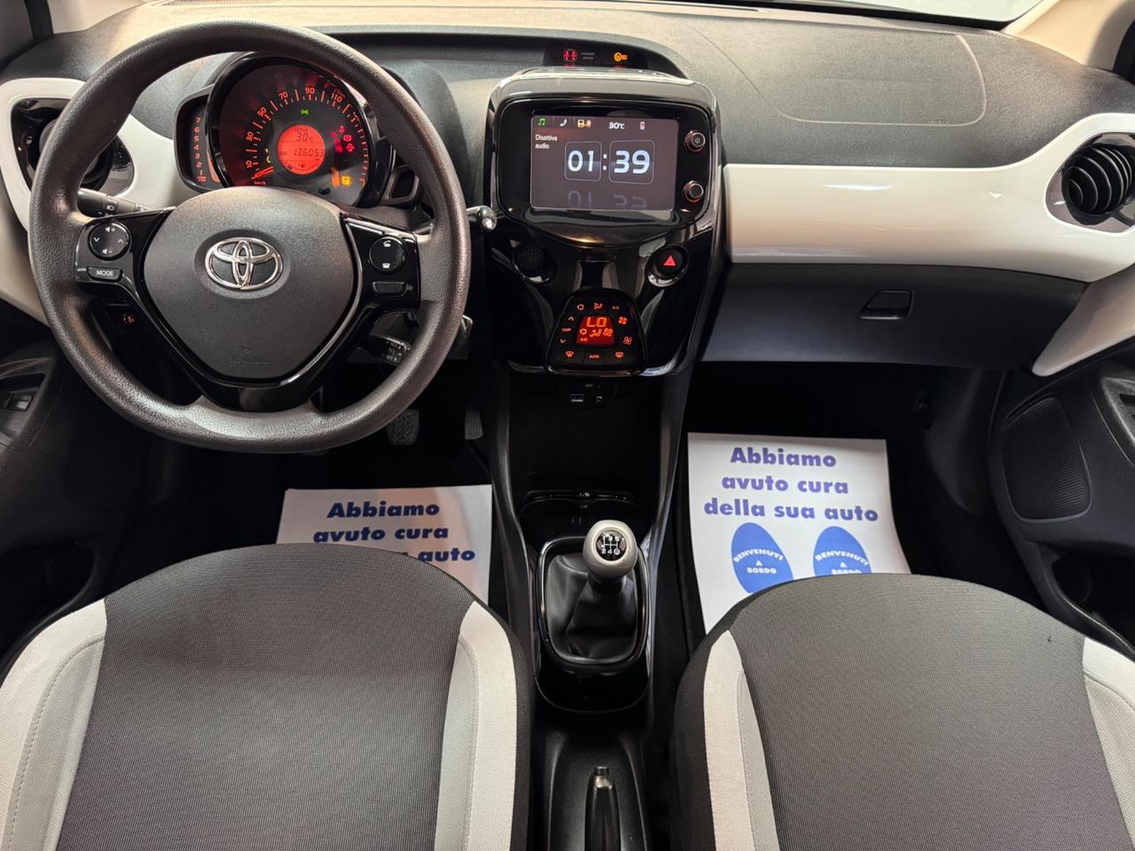 Toyota Aygo 1.0 VVT-i 69 CV 5 porte x-play