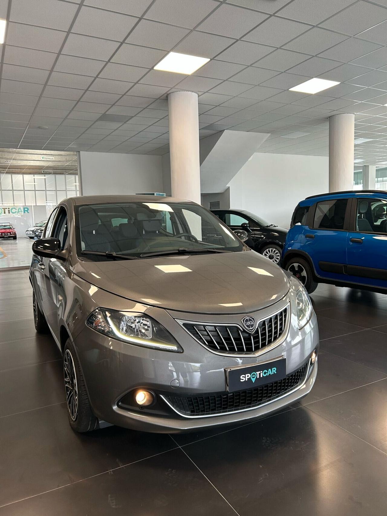 Lancia Ypsilon 1.0 Hybryd Gold 2023 FULL OPTIONAL