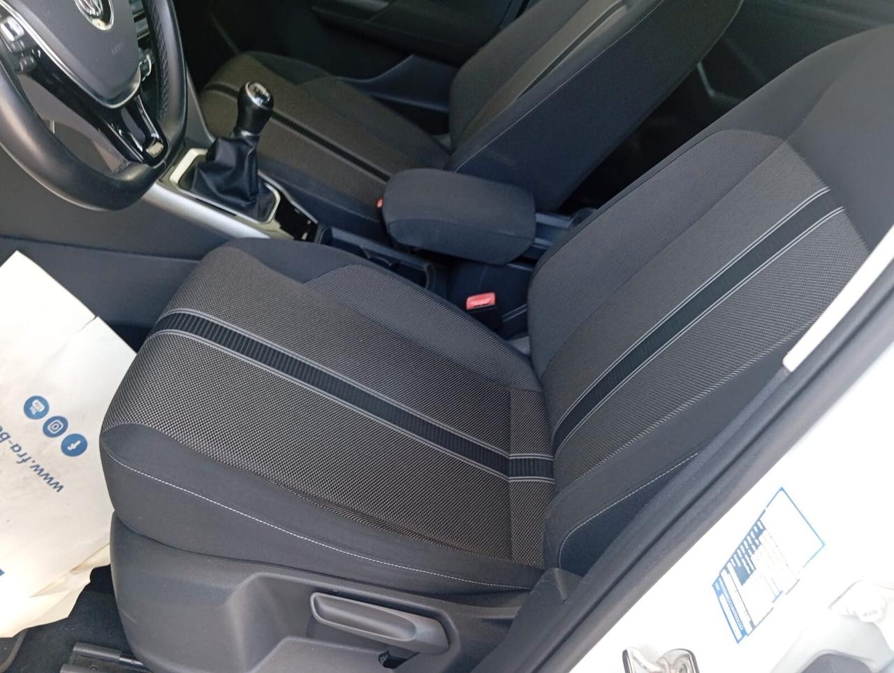 Volkswagen T-Roc 1.6 TDI SCR Business BlueMotion Technology