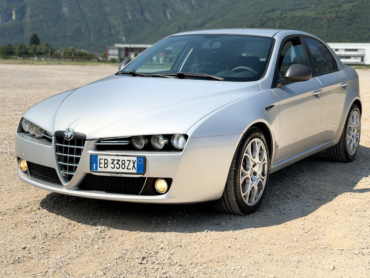 Alfa Romeo 159 1.9 JTDm 150CV GIUGIARO