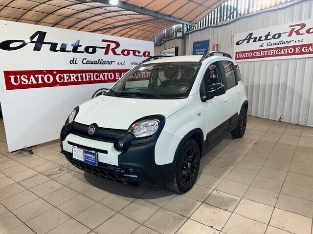 Fiat Panda 1.0 FireFly S&S Hybrid City Cross TRUSSARDI
