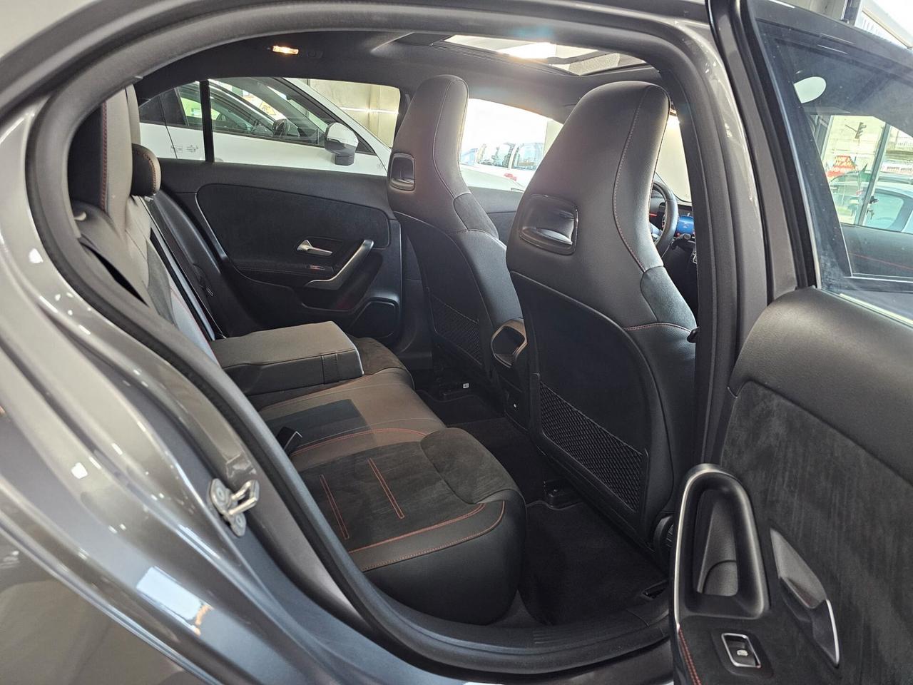 NUOVA MERCEDES-BENZ CLASSE A180d AMG LINE PREMIUM 2.0d 116CV CAMBIO AUTOMATIC