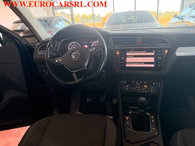 VOLKSWAGEN Tiguan 1.6 TDI SCR Sport R-Line