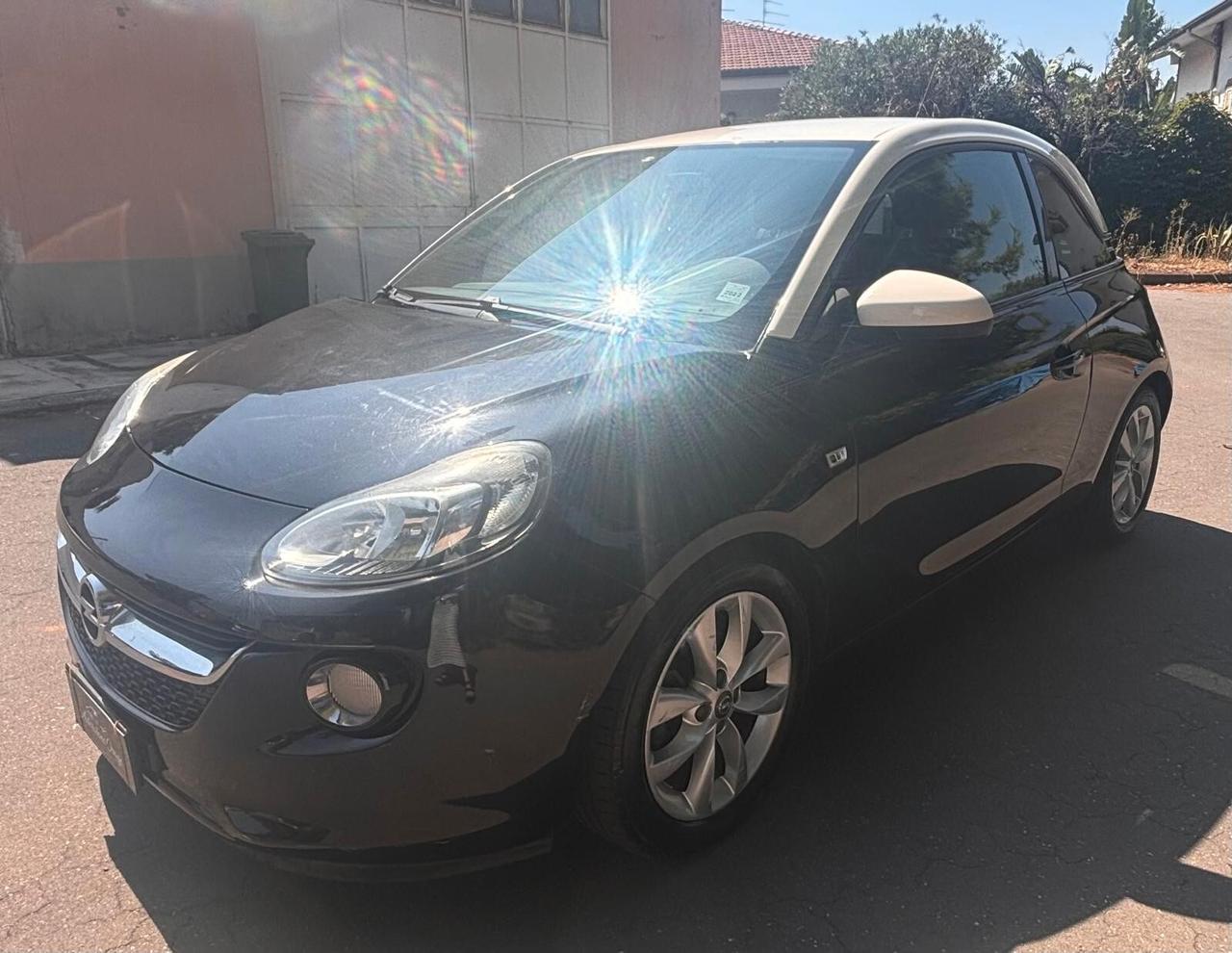 Opel Adam 1.2 70 CV White/Black Link