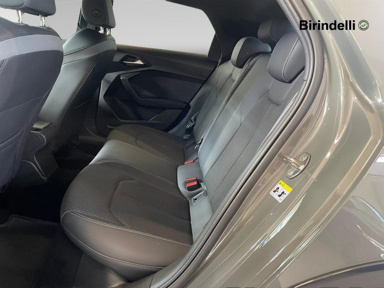AUDI A1 2ª serie - A1 allstreet 30 TFSI S tronic Identity Contrast