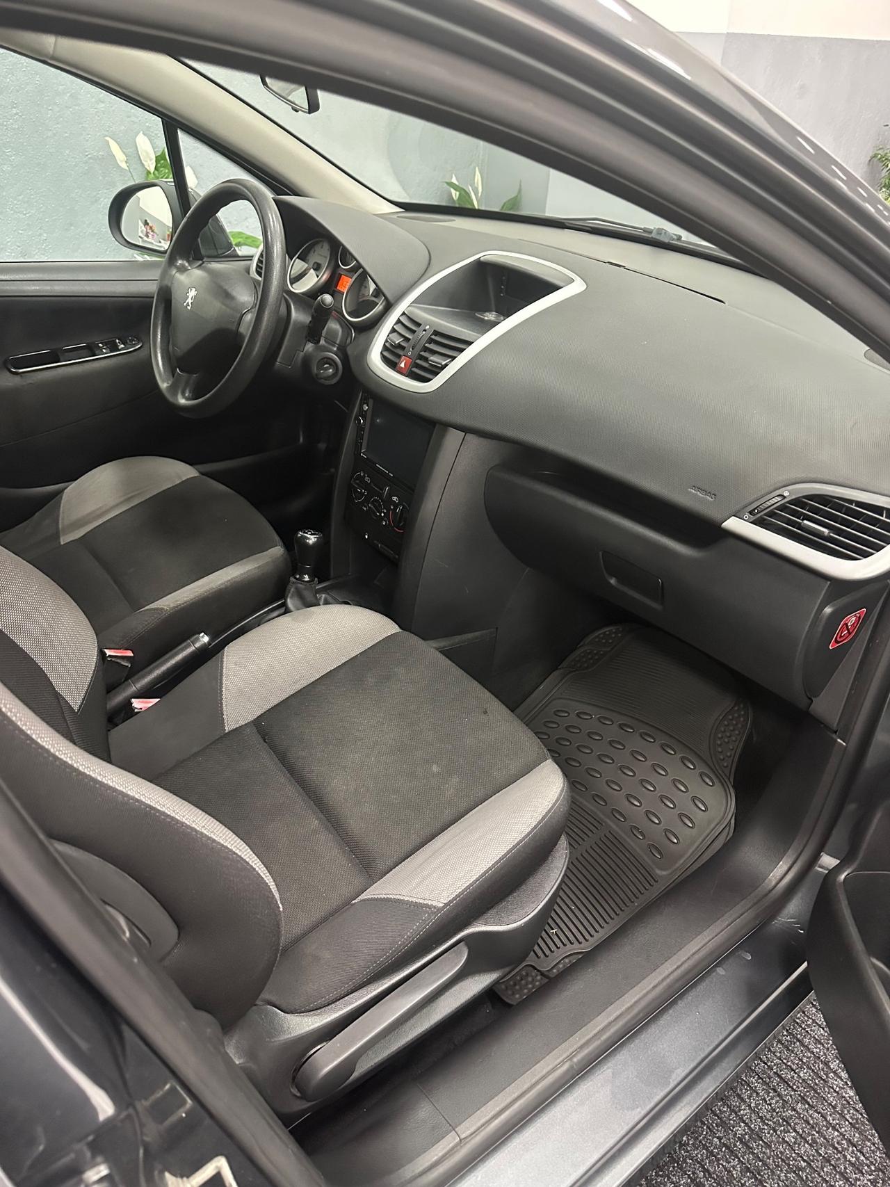 Peugeot 207 1.4 8V 75CV SW X Line ECO GPL