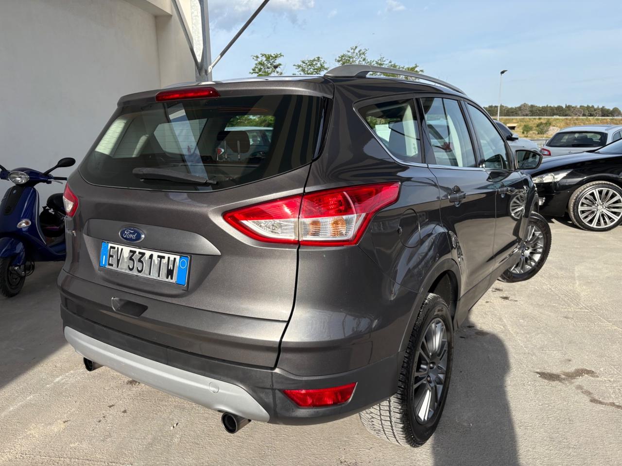 Ford Kuga 2.0 TDCI 140 CV 2WD Titanium