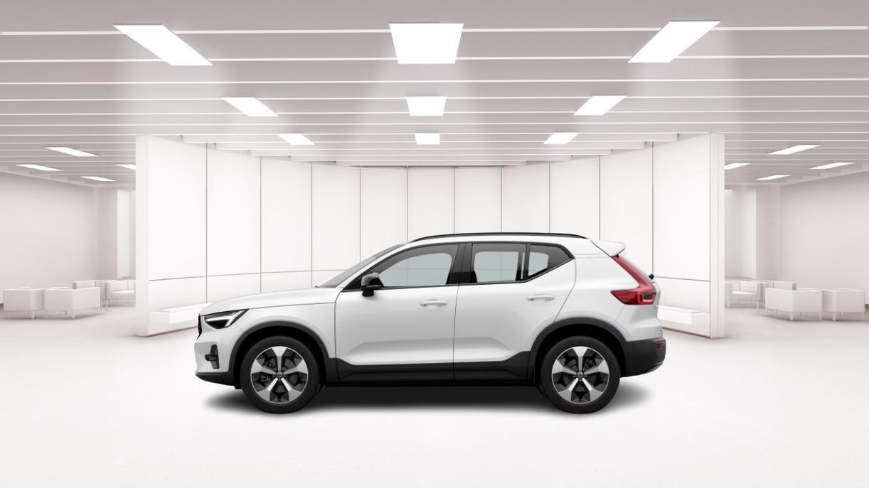 VOLVO Xc40 B3 Mild Hybrid Automatico Ultra Dark N-1
