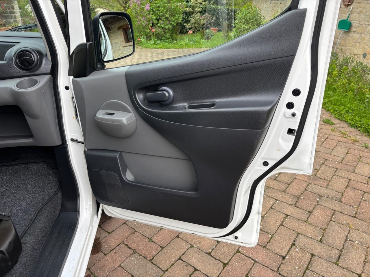 Nissan NV200 1.5 DIESEL 110 CV FURGONE LAMIERATO