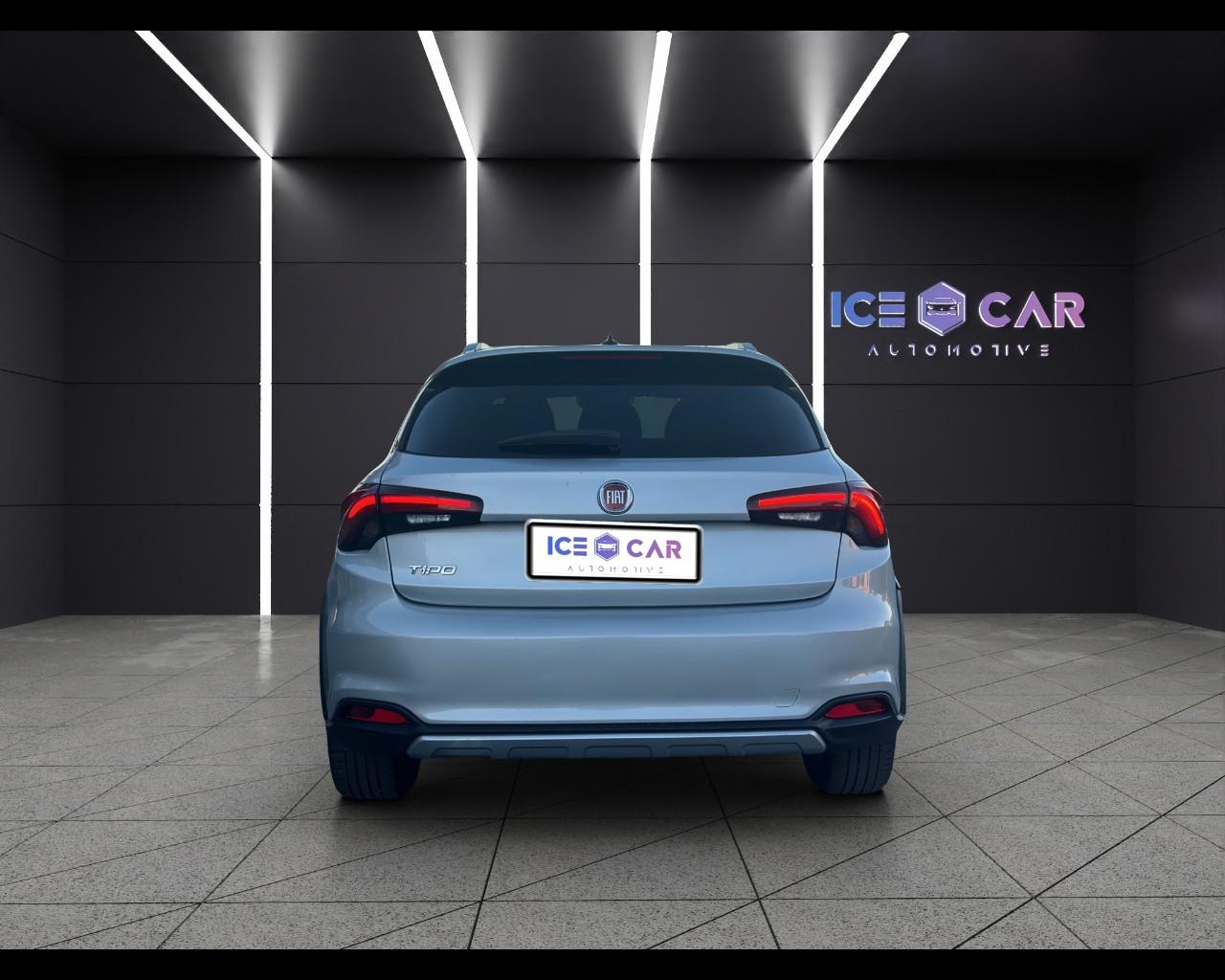 FIAT Tipo (2015-->) - Tipo 1.6 Mjt S&S 5 porte Cross