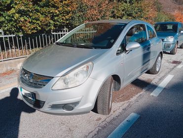 Opel Corsa 1.2 3 porte Easytronic Sport
