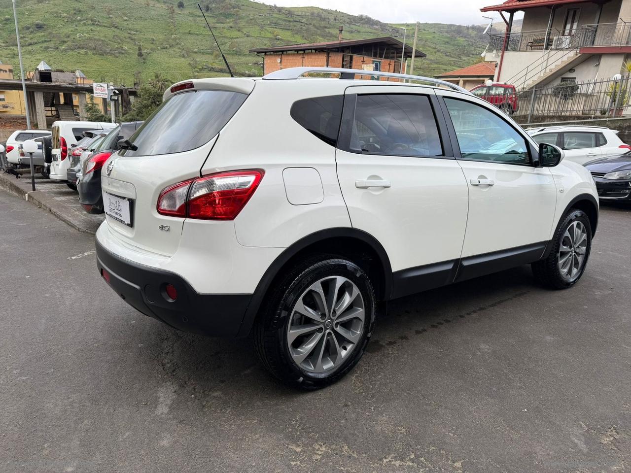 NISSAN Qashqai 1.6 dCi Tekna 4WD