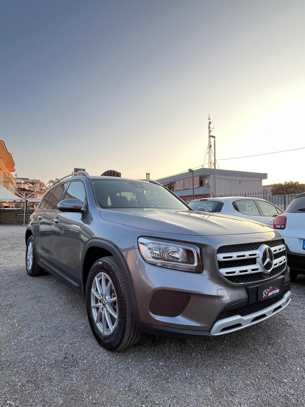Mercedes-benz GLB 200