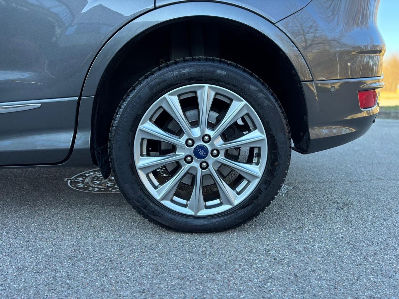 Ford Kuga 2.0 TDCI 180 CV S&S 4WD Powershift Vignale