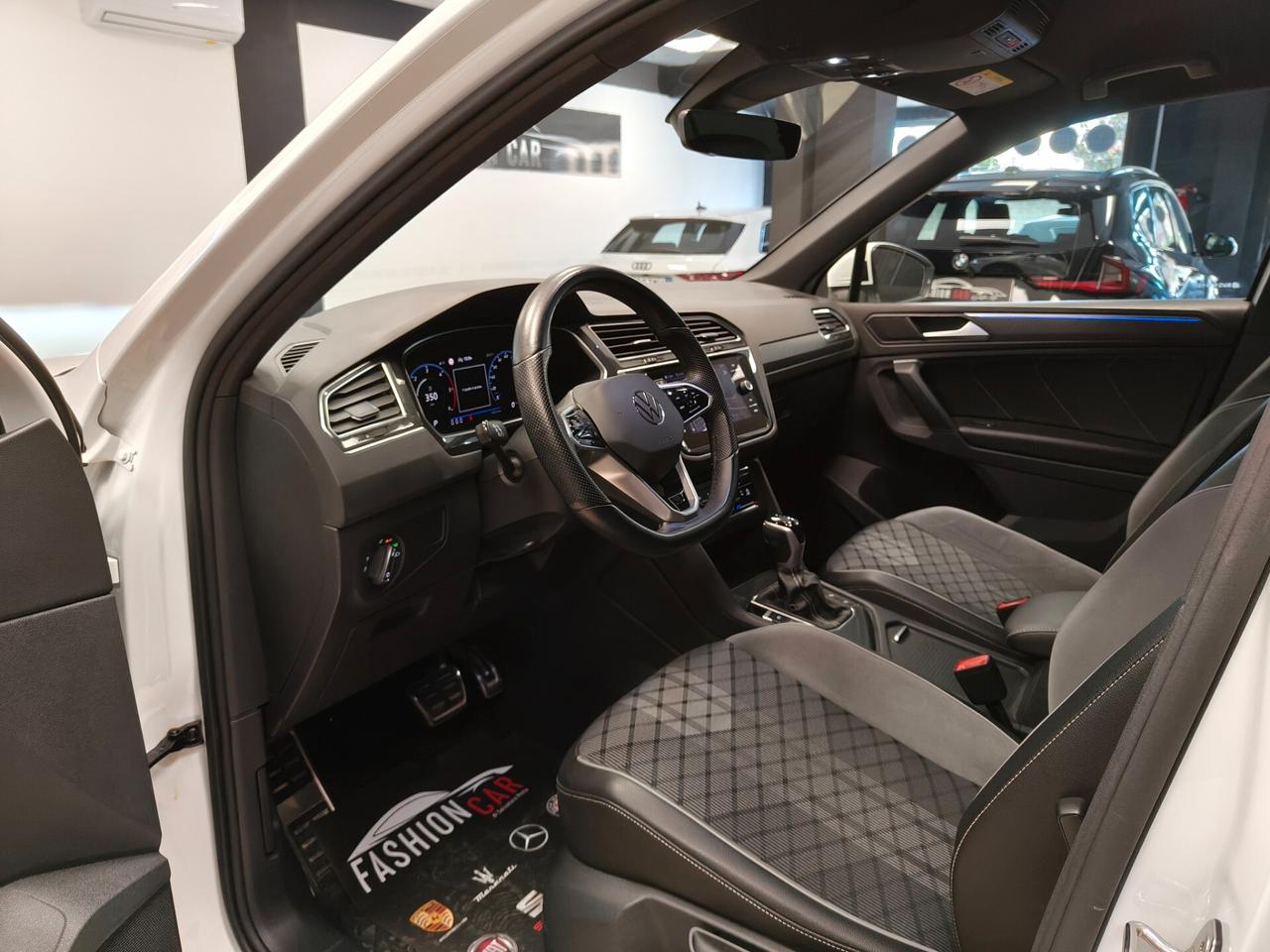 Volkswagen Tiguan 2.0 TDI 150 CV SCR DSG R-Line