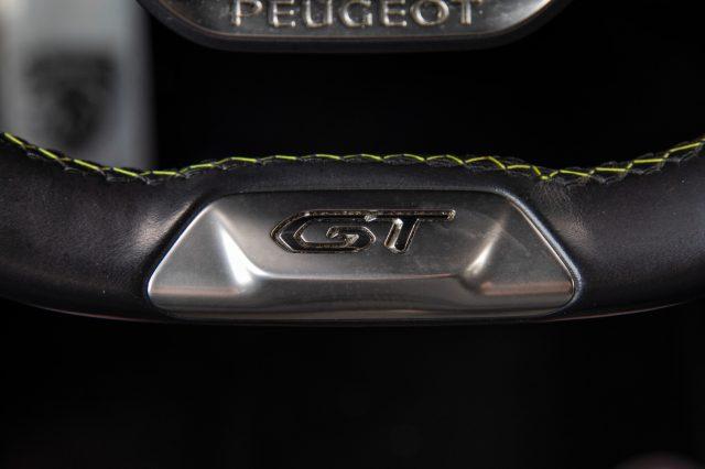 PEUGEOT 208 PureTech 100 S&S EAT8 5 porte GT Line